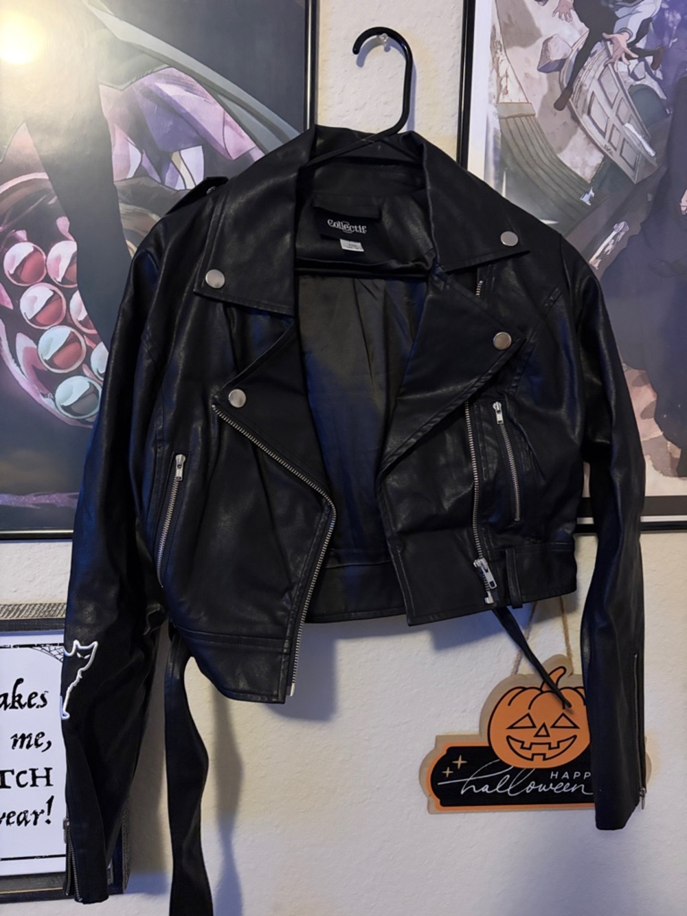 Collectif Black 'Spooky Babe' Faux Leather cropped jacket - Picture 2 of 5